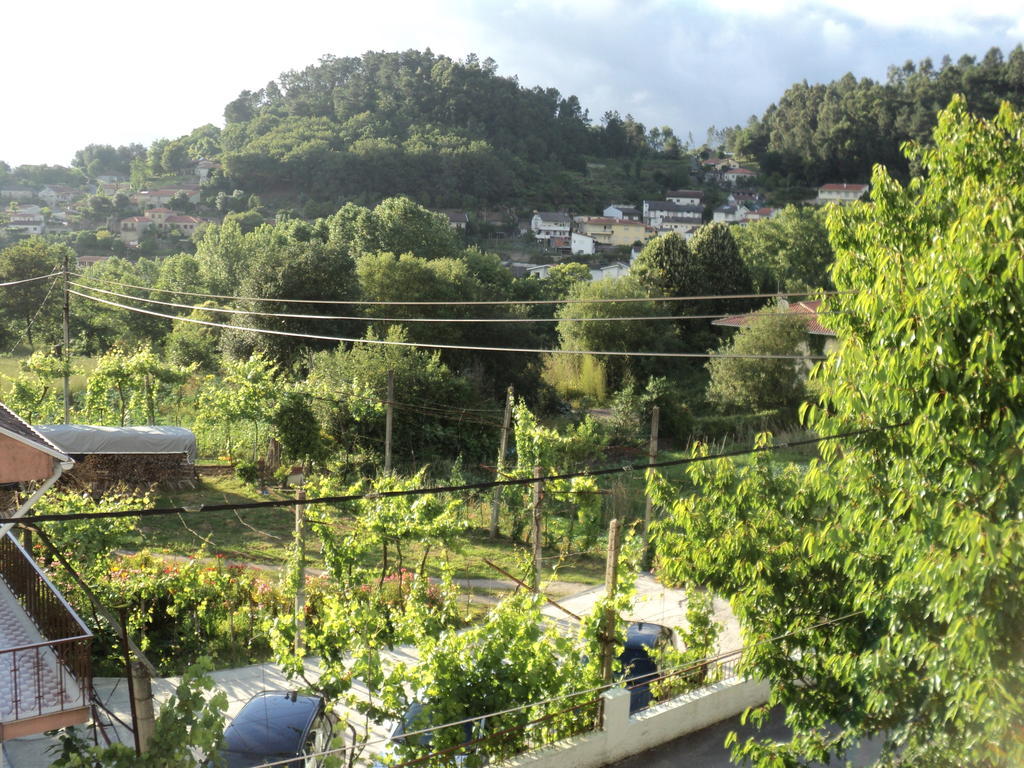Alojamento Correia Caldelas Luaran gambar