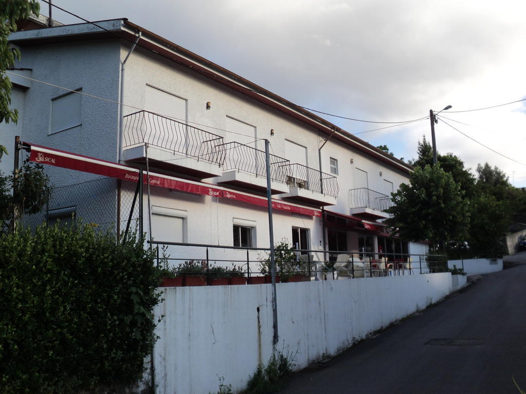 Alojamento Correia Caldelas Luaran gambar